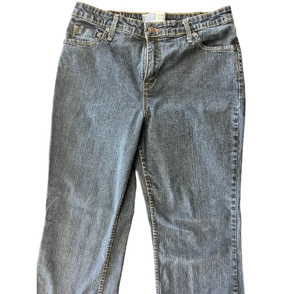 Levi Strauss Boot cut Stretchy Jeans, Size 14 Misses, (SKU-B35) - Picture 5 of 10